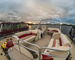 How To Dock A Pontoon Boat (Important Tips!)